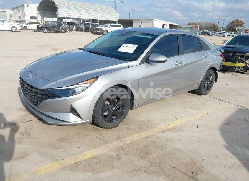 Photo 2 of 2021 Hyundai Elantra SEL (VIN 5NPLS4AG5MH044224)