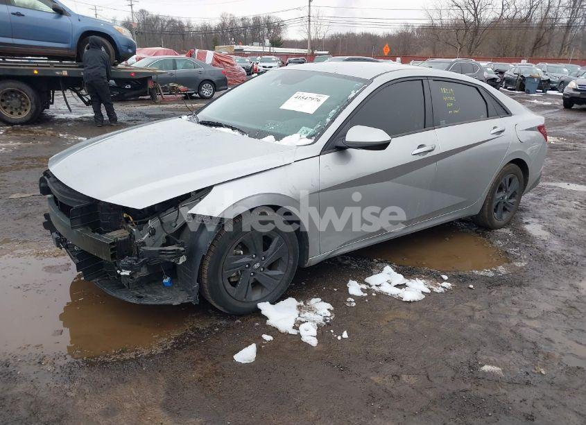 Photo 2 of 2021 Hyundai Elantra SEL (VIN 5NPLS4AG5MH049018)