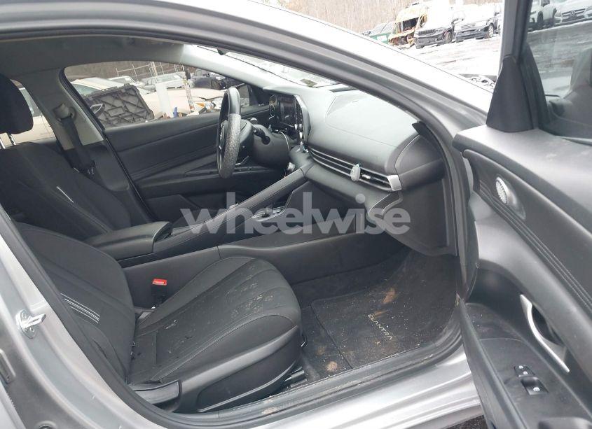 Photo 5 of 2021 Hyundai Elantra SEL (VIN 5NPLS4AG5MH049018)