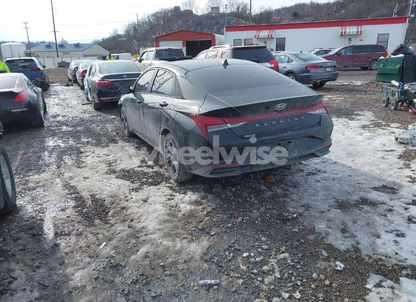 Photo 3 of 2021 Hyundai Elantra SEL (VIN 5NPLS4AG5MH051125)