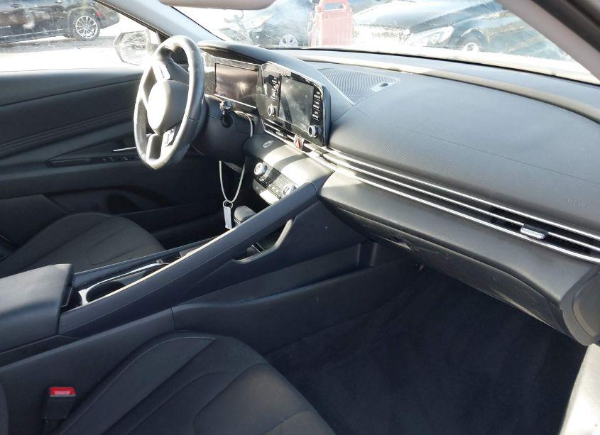 Photo 5 of 2022 Hyundai Elantra SEL (VIN 5NPLS4AG6NH079940)