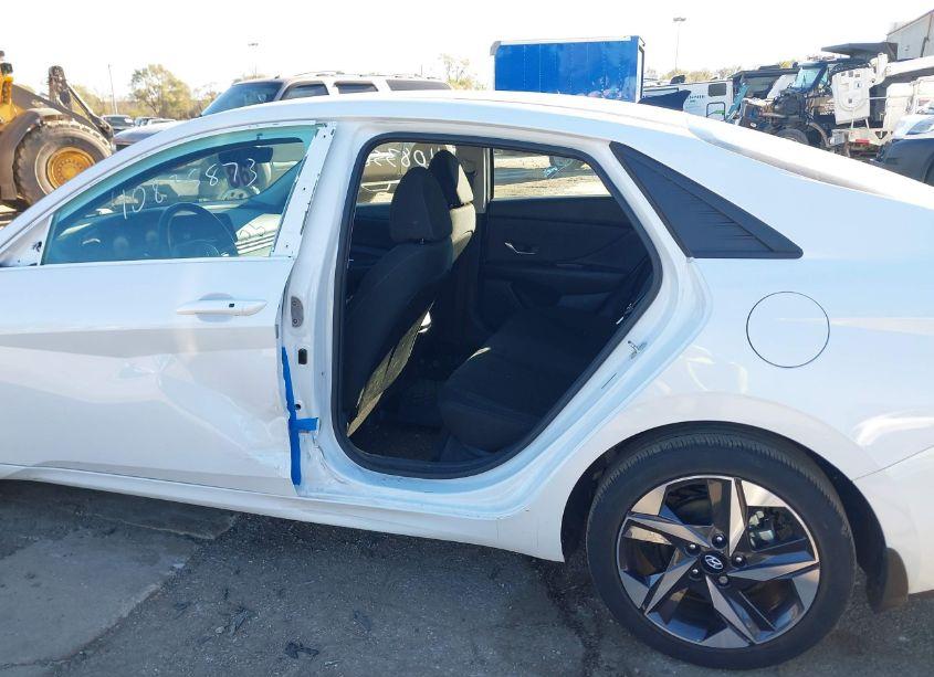 Photo 6 of 2023 Hyundai Elantra SEL (VIN 5NPLS4AG6PH091055)