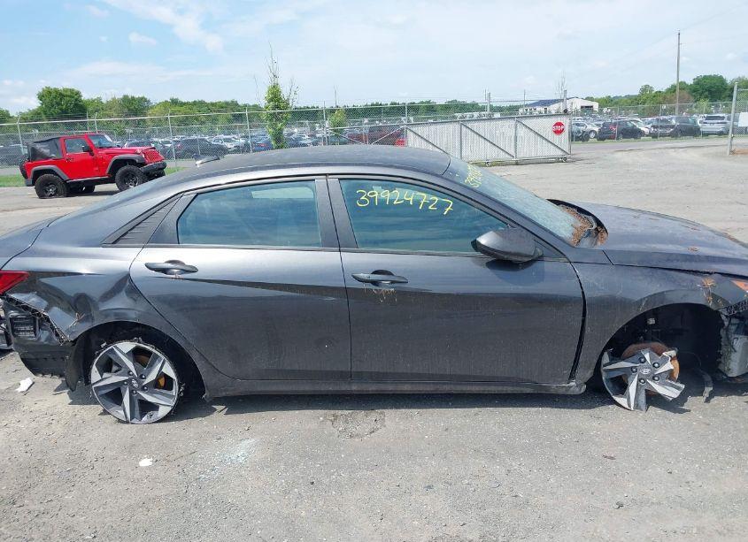 Photo 13 of 2023 Hyundai Elantra SEL (VIN 5NPLS4AG7PH102791)