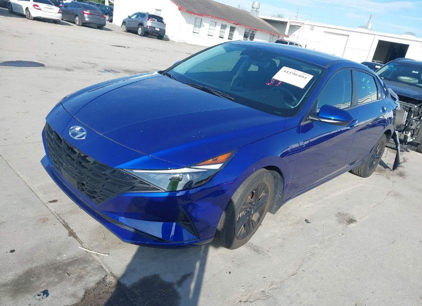 Photo 2 of 2022 Hyundai Elantra SEL (VIN 5NPLS4AG8NH061018)
