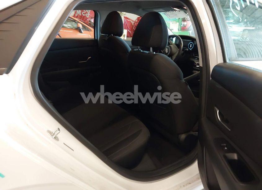 Photo 8 of 2022 Hyundai Elantra SEL (VIN 5NPLS4AG9NH054627)