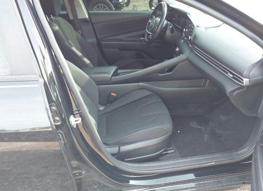 Photo 5 of 2021 Hyundai Elantra SEL (VIN 5NPLS4AGXMH006598)