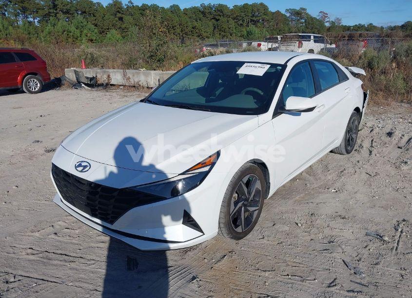 Photo 2 of 2023 Hyundai Elantra SEL (VIN 5NPLS4AGXPH087574)