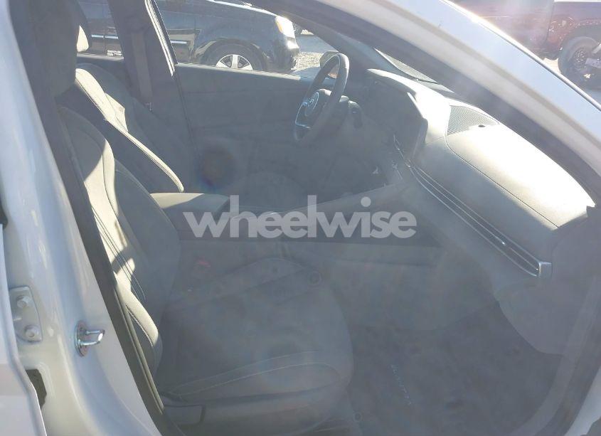 Photo 5 of 2023 Hyundai Elantra SEL (VIN 5NPLS4AGXPH087574)