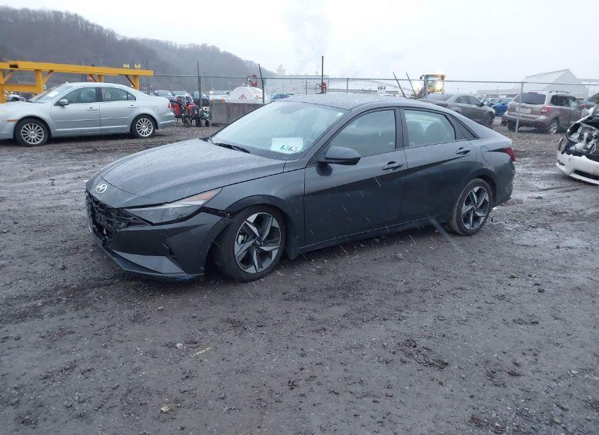 Photo 2 of 2023 Hyundai Elantra SEL (VIN 5NPLS4AGXPH098672)