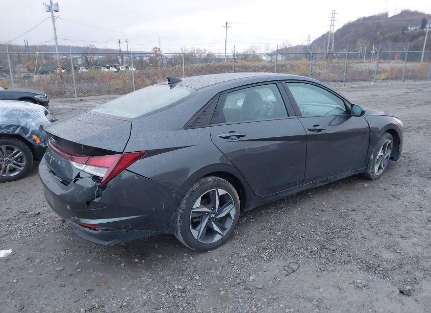 Photo 4 of 2023 Hyundai Elantra SEL (VIN 5NPLS4AGXPH098672)