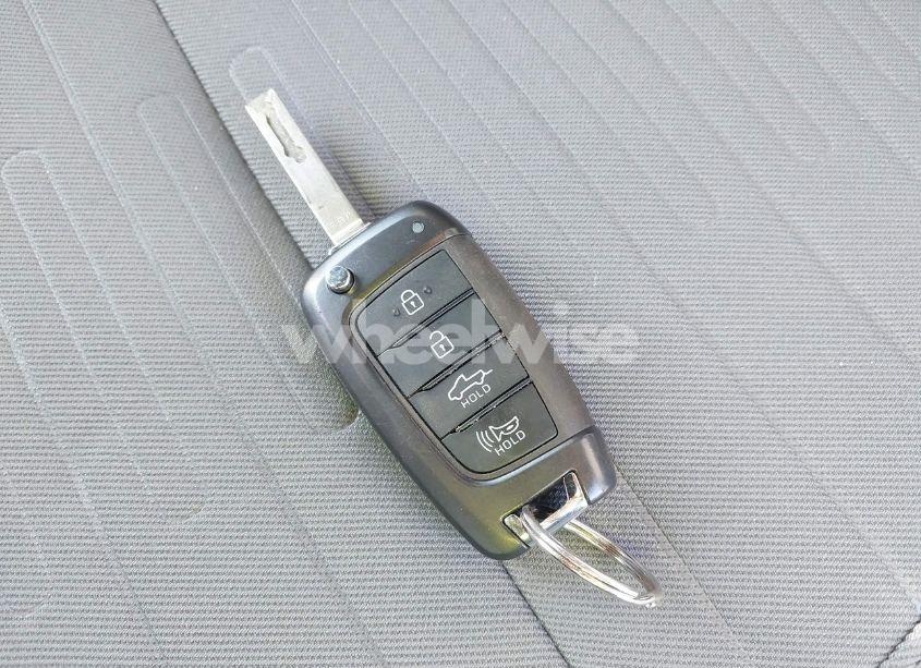 Photo 11 of 2024 Hyundai Santa CRUZ SE (VIN 5NTJADAE3RH096498)