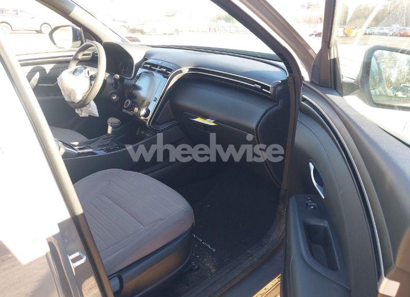 Photo 5 of 2024 Hyundai Santa CRUZ SE (VIN 5NTJADAE3RH096498)