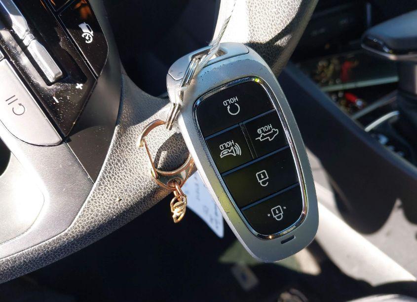 Photo 11 of 2022 Hyundai Santa CRUZ SEL (VIN 5NTJBDAE0NH013701)