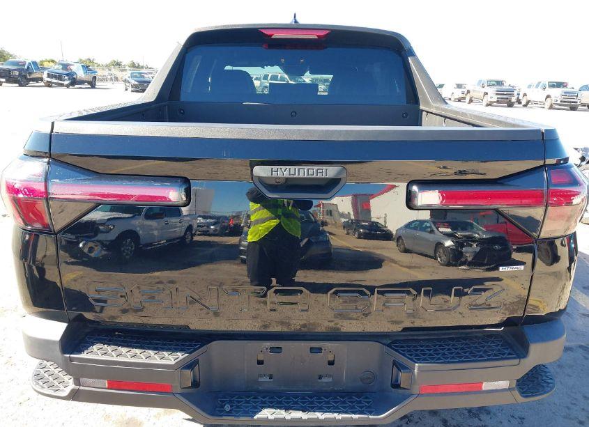 Photo 16 of 2022 Hyundai Santa CRUZ SEL (VIN 5NTJBDAE0NH013701)