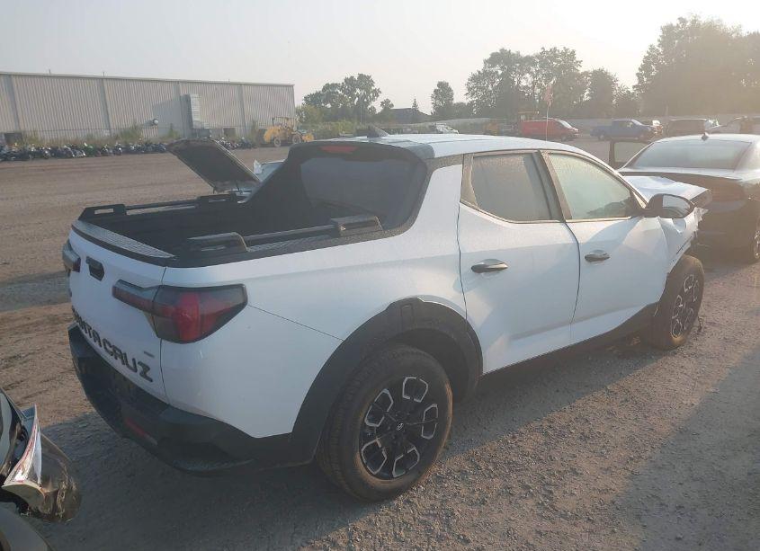 Photo 4 of 2024 Hyundai Santa CRUZ SEL (VIN 5NTJBDAE1RH091300)