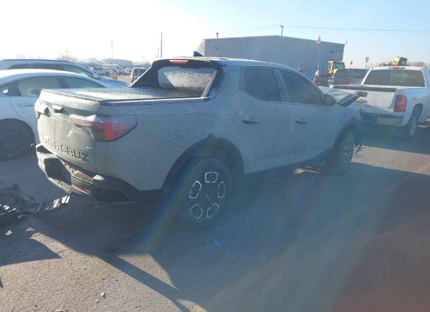 Photo 3 of 2022 Hyundai Santa CRUZ SEL (VIN 5NTJBDAE6NH027585)
