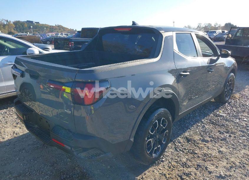 Photo 4 of 2024 Hyundai Santa CRUZ SEL (VIN 5NTJBDAE8RH082433)