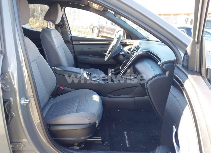 Photo 5 of 2024 Hyundai Santa CRUZ SEL (VIN 5NTJCDAE7RH084106)