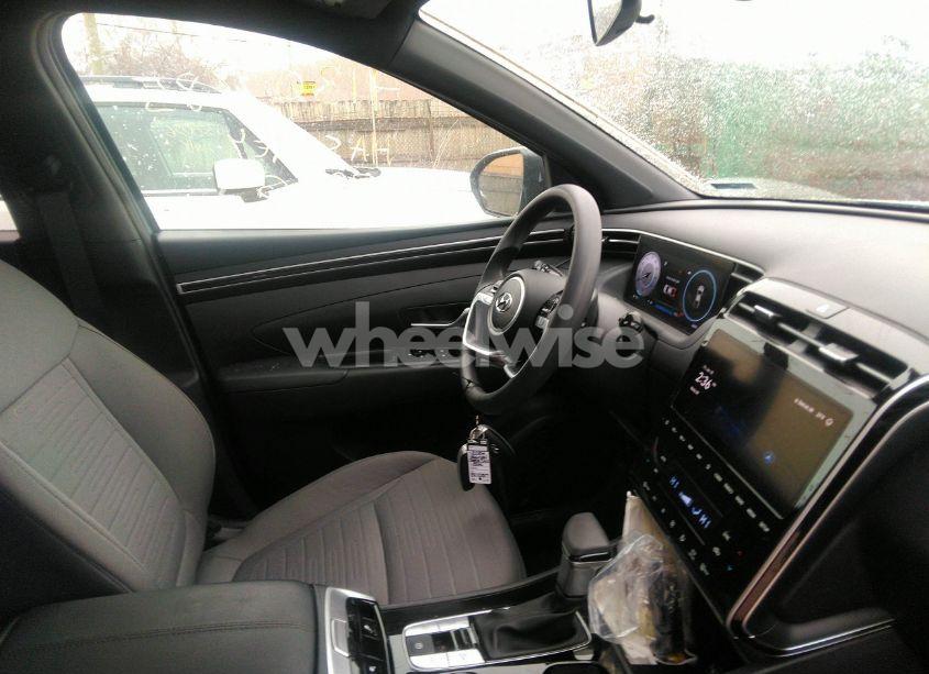 Photo 5 of 2024 Hyundai Santa CRUZ SEL (VIN 5NTJCDDE4RH110317)