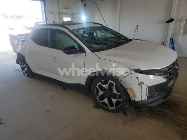 Photo 10 of 2022 HYUNDAI SANTA CRUZ LIMITED N/A (VIN 5NTJEDAF0NH010880)