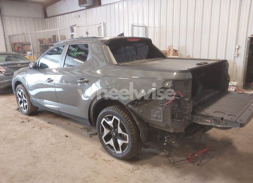 Photo 3 of 2022 Hyundai Santa CRUZ LIMITED (VIN 5NTJEDAF4NH037905)