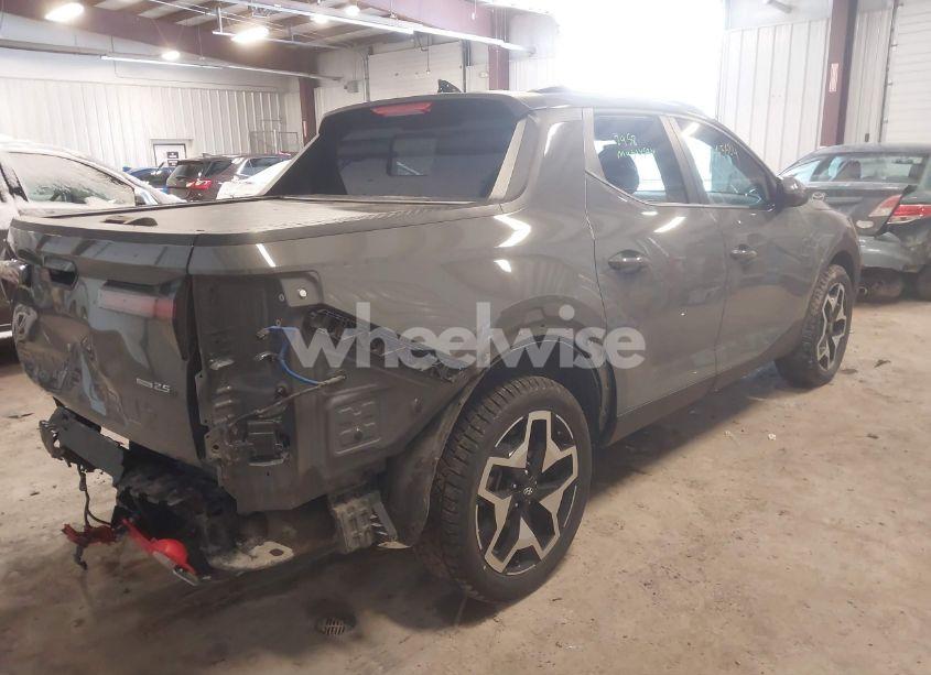 Photo 4 of 2022 Hyundai Santa CRUZ LIMITED (VIN 5NTJEDAF4NH037905)