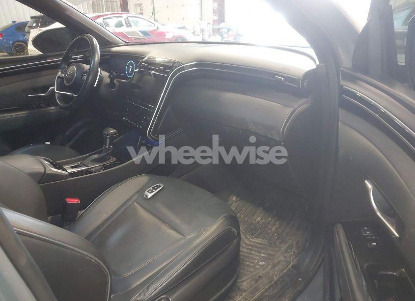 Photo 5 of 2022 Hyundai Santa CRUZ LIMITED (VIN 5NTJEDAF4NH037905)