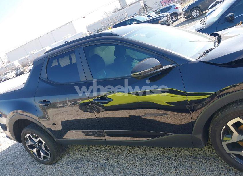 Photo 13 of 2024 Hyundai Santa CRUZ LIMITED (VIN 5NTJEDAF4RH078962)