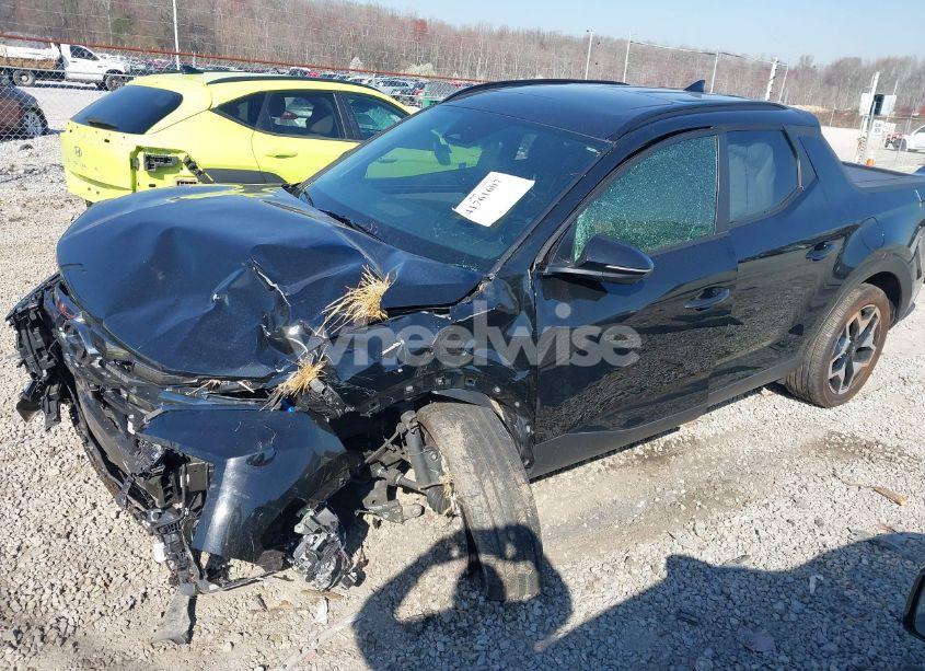 Photo 2 of 2024 Hyundai Santa CRUZ LIMITED (VIN 5NTJEDAF4RH078962)