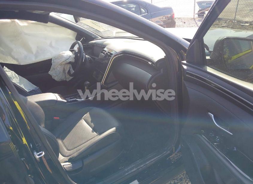 Photo 5 of 2024 Hyundai Santa CRUZ LIMITED (VIN 5NTJEDAF4RH078962)