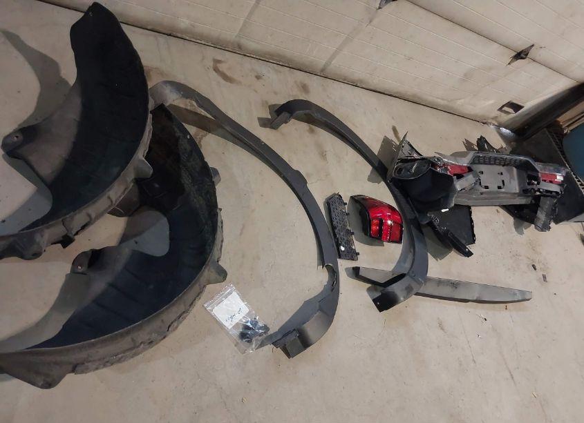 Photo 12 of 2024 Hyundai Santa CRUZ LIMITED (VIN 5NTJEDAF7RH081970)