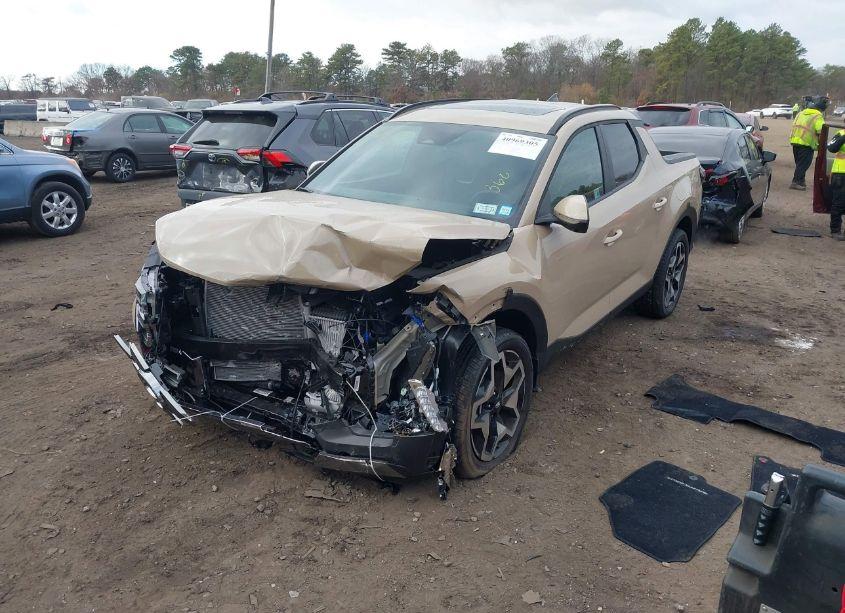 Photo 2 of 2024 Hyundai Santa CRUZ LIMITED (VIN 5NTJEDDF7RH107057)