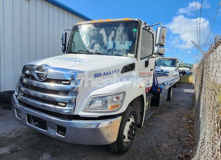 Photo 2 of 2017 Hino 238/258/268 (VIN 5PVNE8JN7H4S50839)