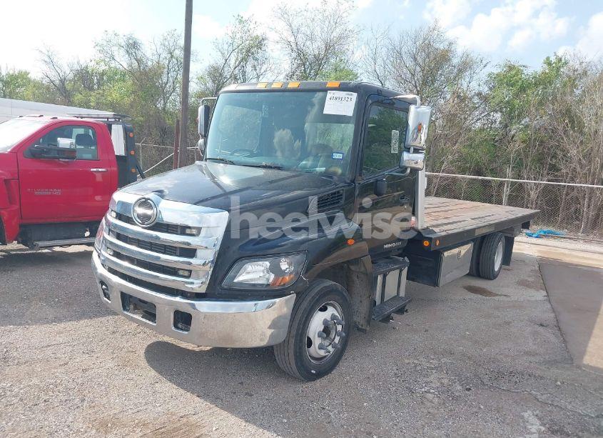 Photo 2 of 2015 Hino 258/268 (VIN 5PVNE8JNXF4S50623)