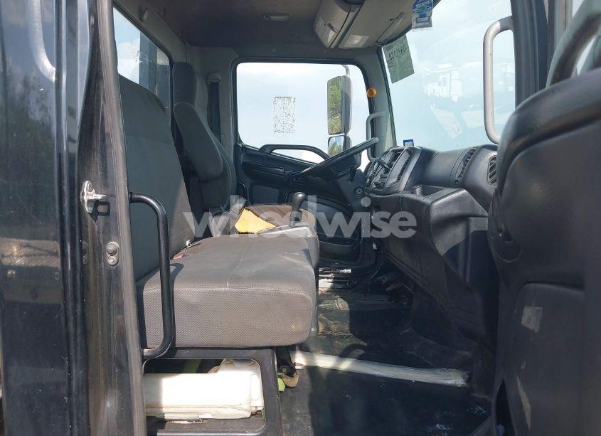 Photo 7 of 2015 Hino 258/268 (VIN 5PVNE8JNXF4S50623)