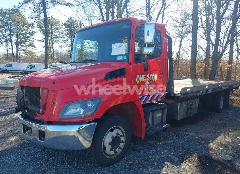 Photo 2 of 2020 Hino 238/258/268 (VIN 5PVNE8JP6L4S51717)