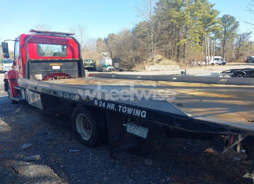 Photo 3 of 2020 Hino 238/258/268 (VIN 5PVNE8JP6L4S51717)