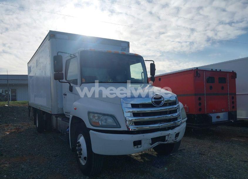 2013 Hino 258/268 (VIN 5PVNE8JP9D4S50630) main photo