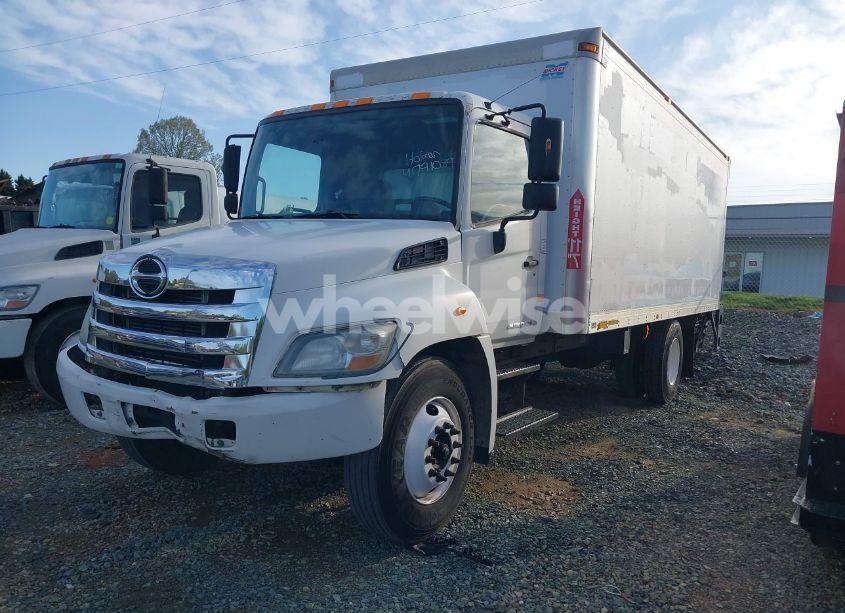 Photo 2 of 2013 Hino 258/268 (VIN 5PVNE8JP9D4S50630)