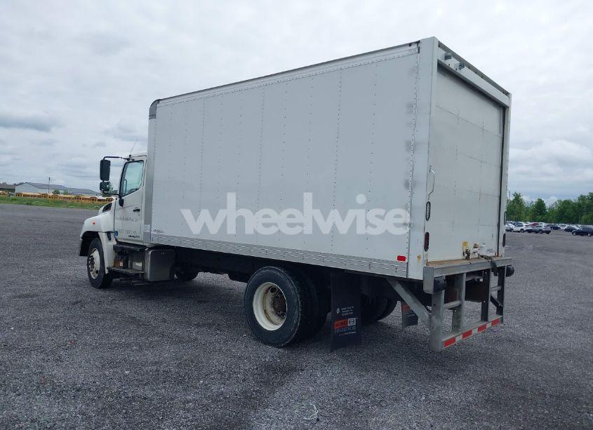 Photo 3 of 2013 Hino 258/268 (VIN 5PVNE8JT7D4S55130)