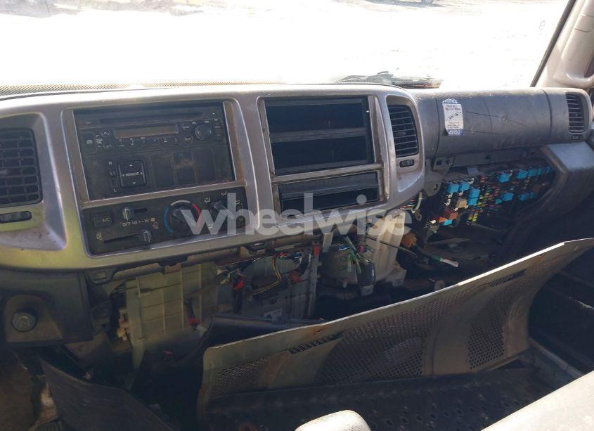 Photo 13 of 2013 Hino 258/268 (VIN 5PVNE8JV0D4S52913)