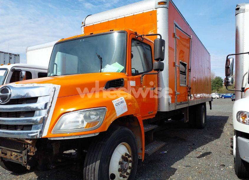 Photo 2 of 2013 Hino 258/268 (VIN 5PVNE8JV0D4S52913)