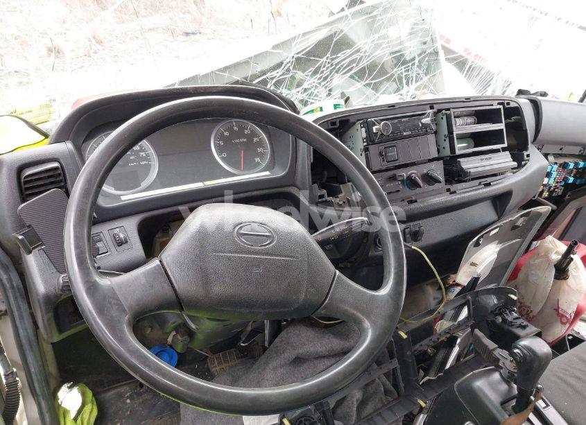 Photo 6 of 2011 Hino 258/268 (VIN 5PVNE8JV1B4S51928)