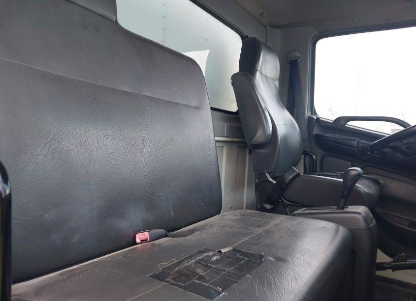 Photo 6 of 2014 Hino 258/268 (VIN 5PVNE8JV2E4S53398)