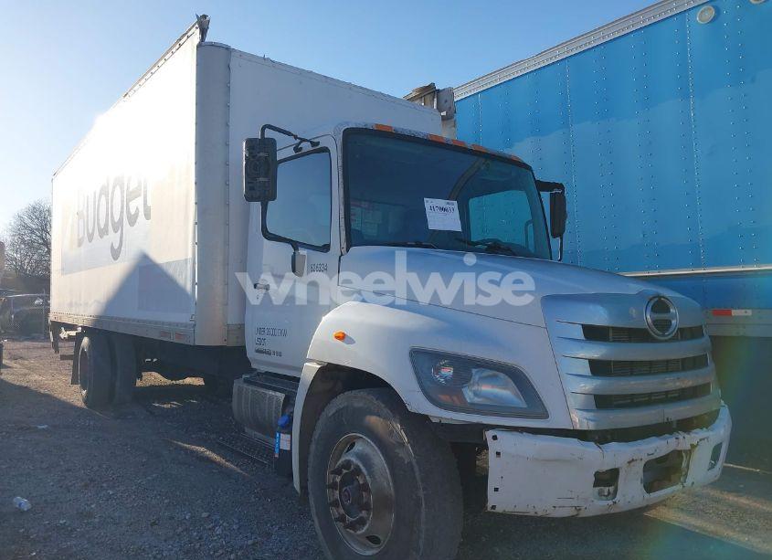 2016 Hino 258/268 (VIN 5PVNE8JV2G4S55042) main photo