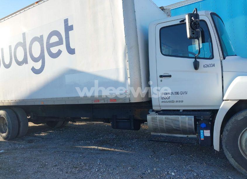 Photo 13 of 2016 Hino 258/268 (VIN 5PVNE8JV2G4S55042)