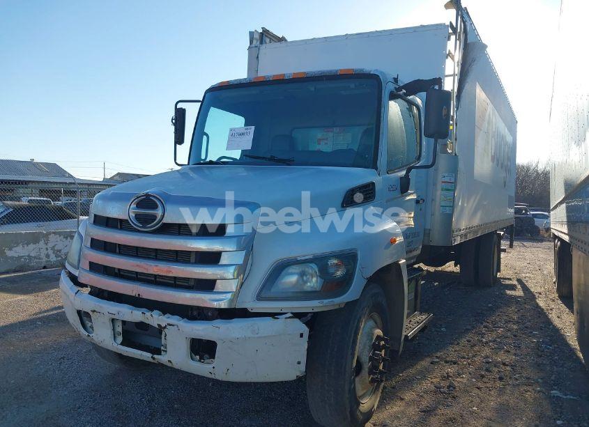 Photo 2 of 2016 Hino 258/268 (VIN 5PVNE8JV2G4S55042)