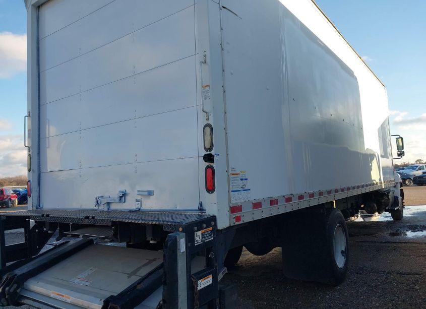 Photo 4 of 2016 Hino 258/268 (VIN 5PVNE8JV3G4S54191)