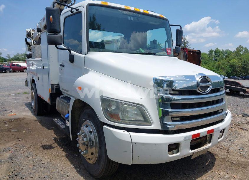 2016 Hino 258/268 (VIN 5PVNE8JV4G4S54538) main photo