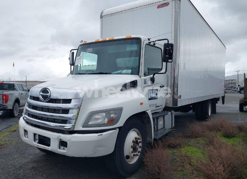 Photo 2 of 2019 Hino 238/258/268 (VIN 5PVNE8JV9K4S57119)